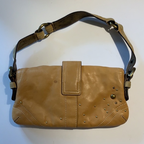 Coach studded vachetta leather shoulder bag - Picture 2 of 14